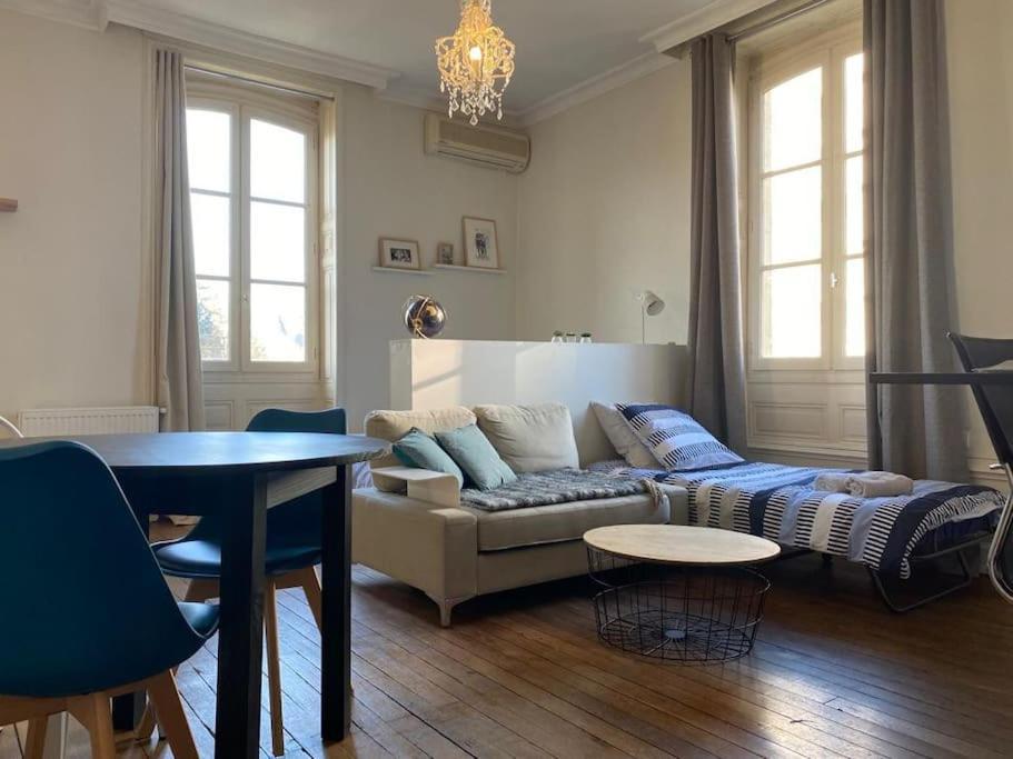 #Le Maitre Du Navire - Grand Studio - Hyper Centre Leilighet Brive-la-Gaillarde Eksteriør bilde