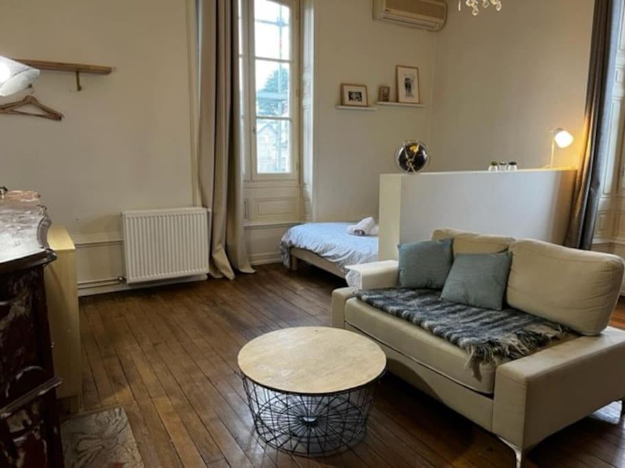 #Le Maitre Du Navire - Grand Studio - Hyper Centre Leilighet Brive-la-Gaillarde Eksteriør bilde